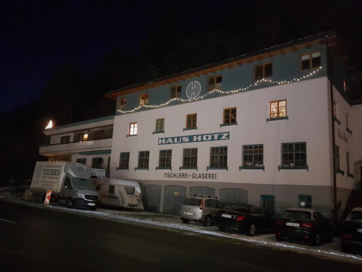 Haus Hotz Apart Talblick Grins Luaran gambar