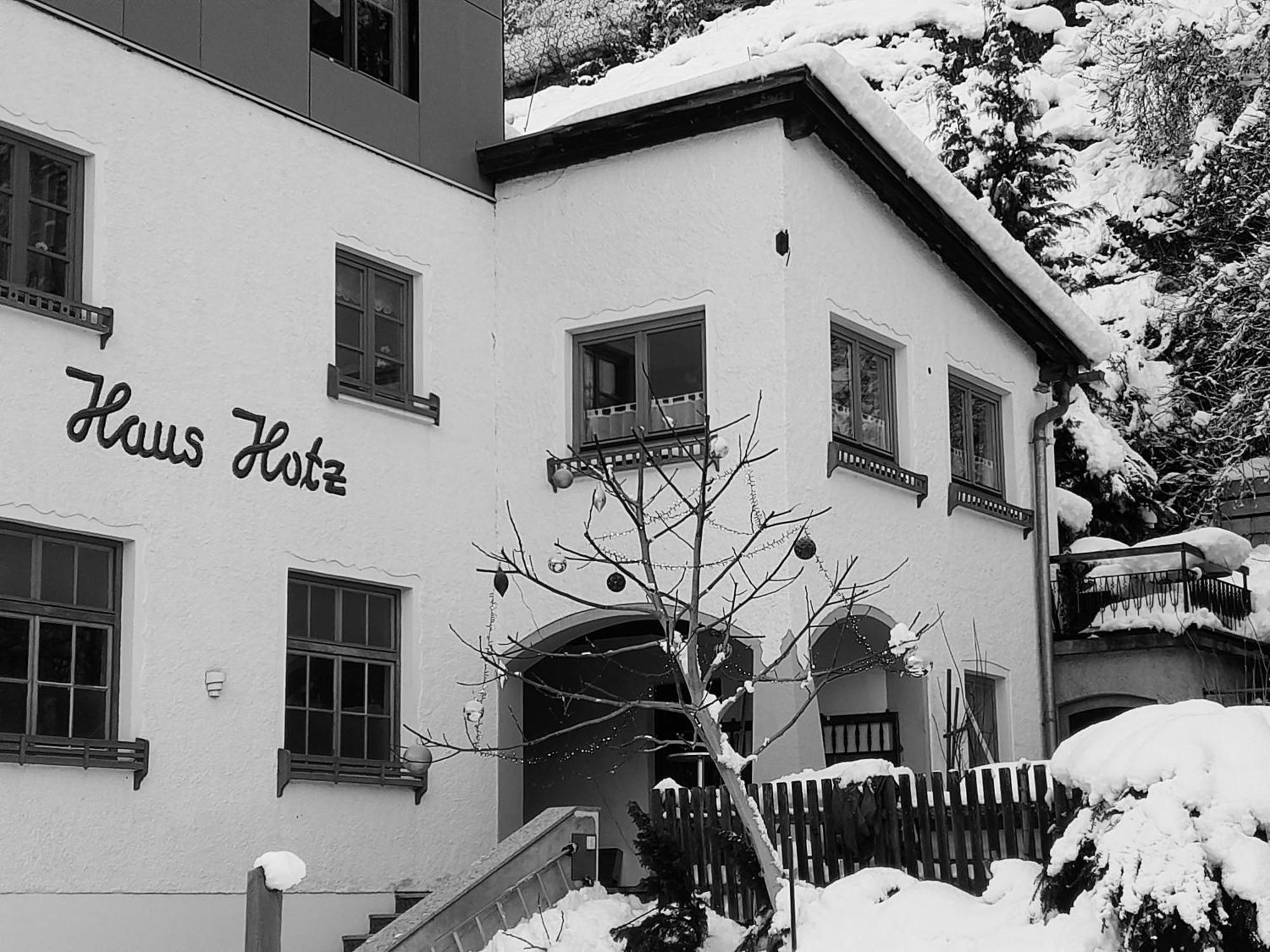 Haus Hotz Apart Talblick Grins Luaran gambar